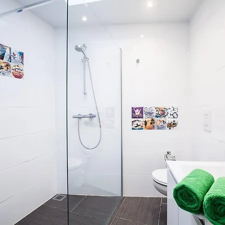 홈스테이 Surfersresidence 타리파