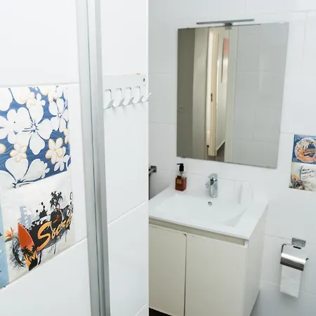 Homestay Surfersresidence *
