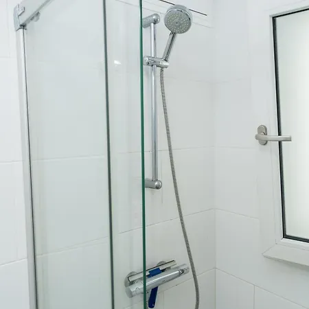 Homestay Surfersresidence *